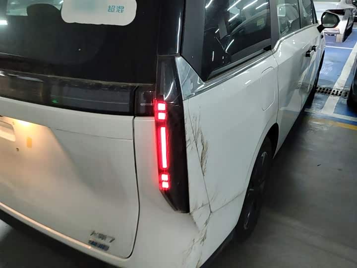 Maxus Mifa 7 2024 2024款 改款 超混 长续航版 悦享版