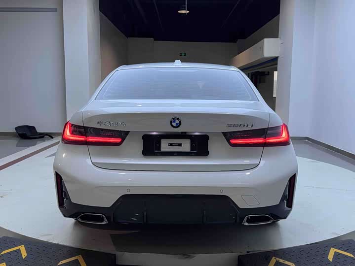 Фото 3 - BMW 3 Series