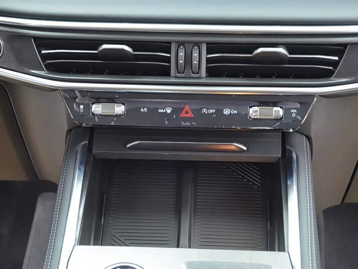 Ford Explorer 2025 2025款 2.3T EcoBoost 四驱穿越版 5座