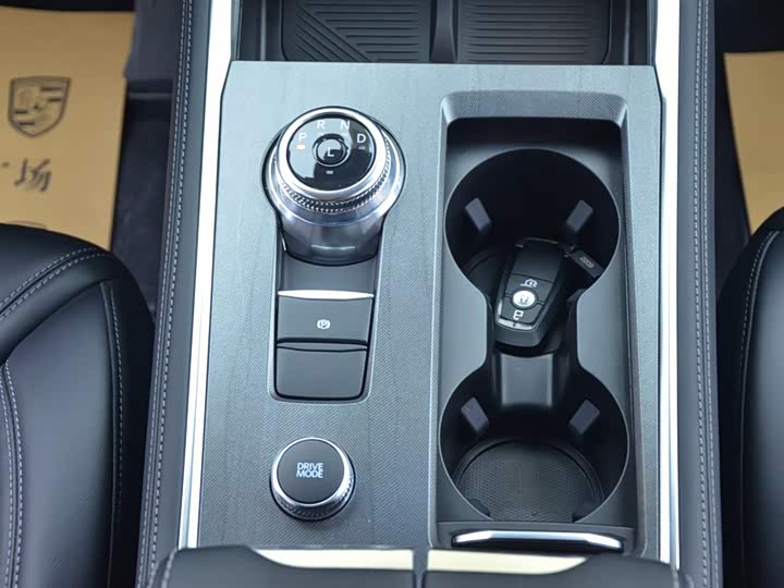 Ford Explorer 2025 2025款 2.3T EcoBoost 四驱穿越版 5座
