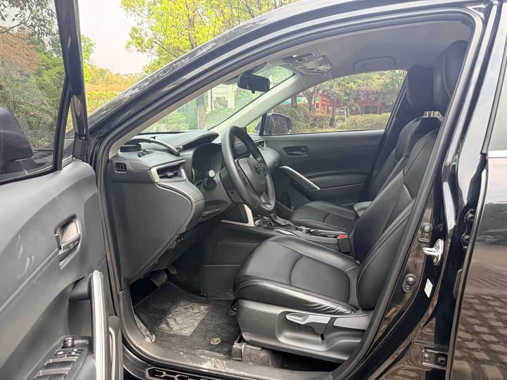 Toyota Corolla Cross 2022 2022款 2.0L 先锋版