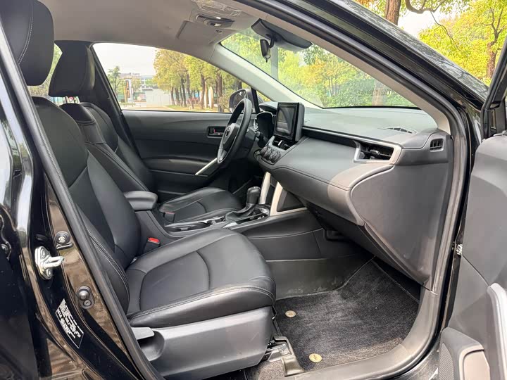 Toyota Corolla Cross 2022 2022款 2.0L 先锋版