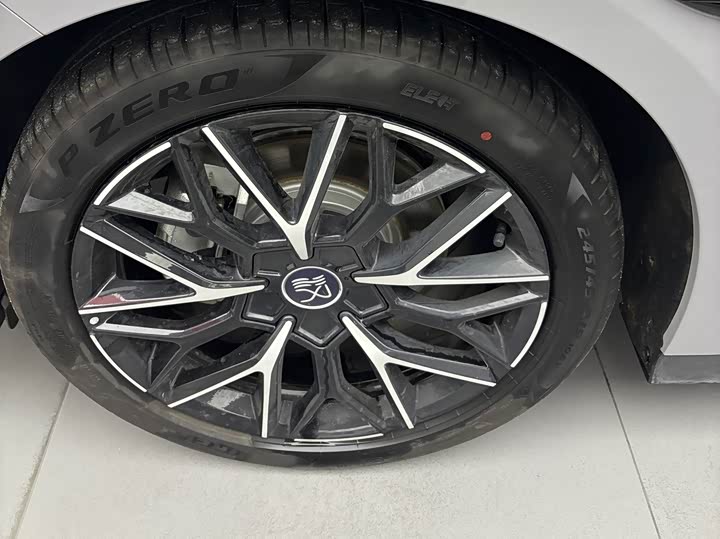 BYD Han 2025 2025款 DM-i 125KM激光雷达智驾型