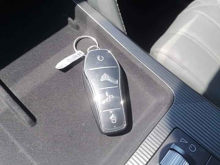 BYD Song L DM-i Hybrid 2025 2025款 智驾版 160km 超越型