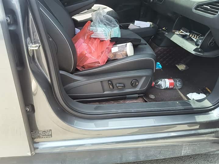 Photo 8 - Volkswagen ID.3