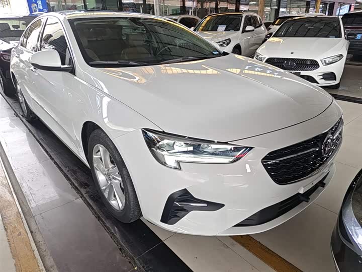 Фото 4 - Buick Regal