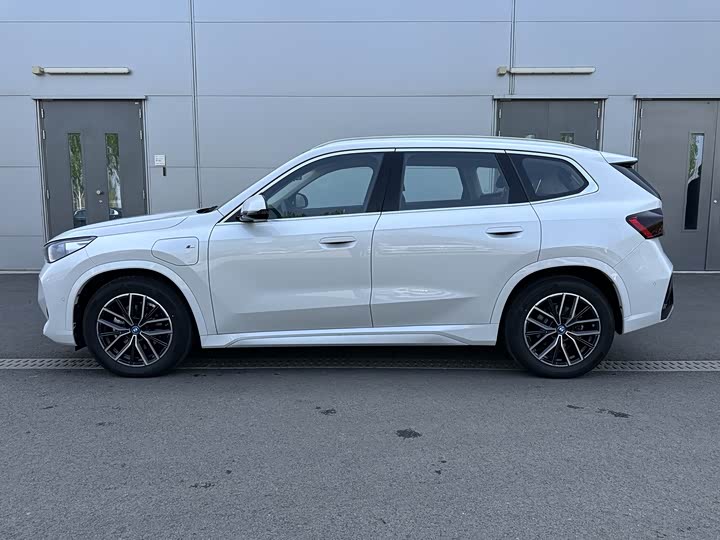 BMW iX1 2025 2025款 eDrive25L M运动套装