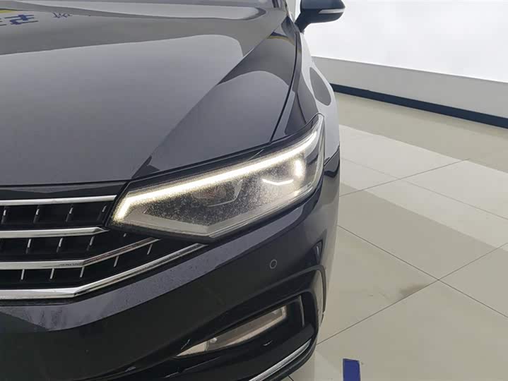 Фото 5 - Volkswagen Magotan
