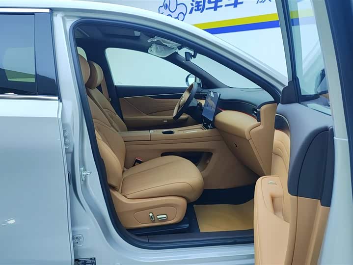 Dongfeng Aeolus L8 2025 2025款 185KM梦想版