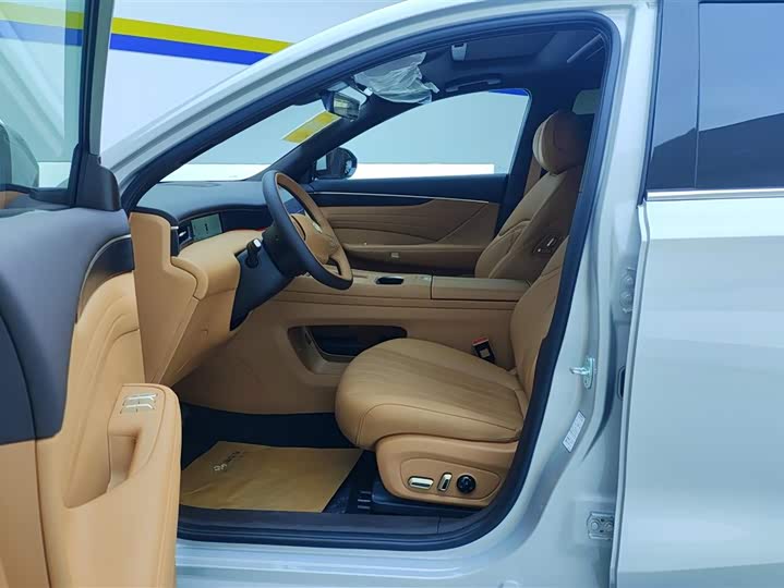 Dongfeng Aeolus L8 2025 2025款 185KM梦想版