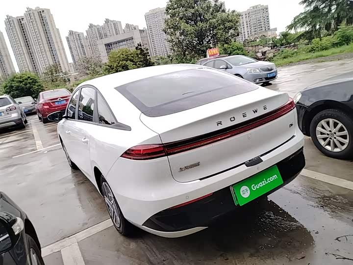 Roewe D6 2025 2025款 450km 优享版