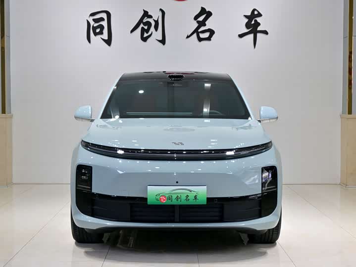 2025 LiXiang L6