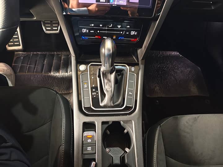 Фото 9 - Volkswagen CC