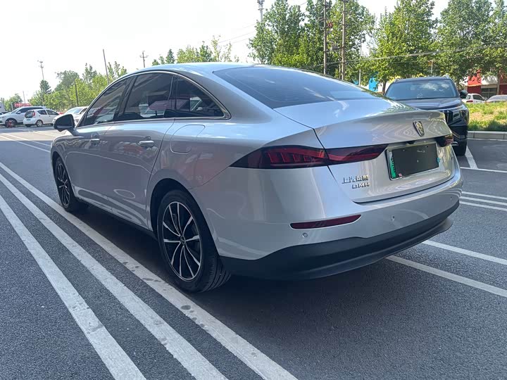 Zdjęcie 6 - Roewe D7