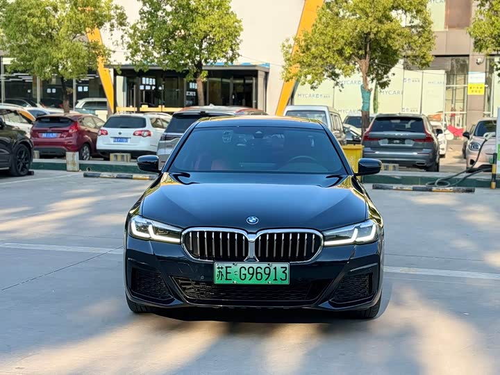 2022 BMW 5 Series Hybrid
