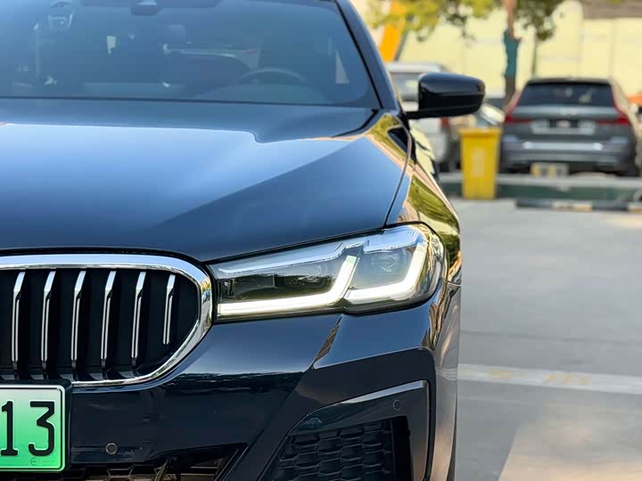 2022 BMW 5 Series Hybrid
