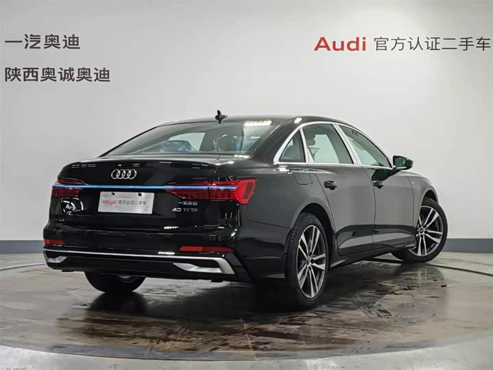 Audi A6L 2026 2026款 40 TFSI 豪华动感型