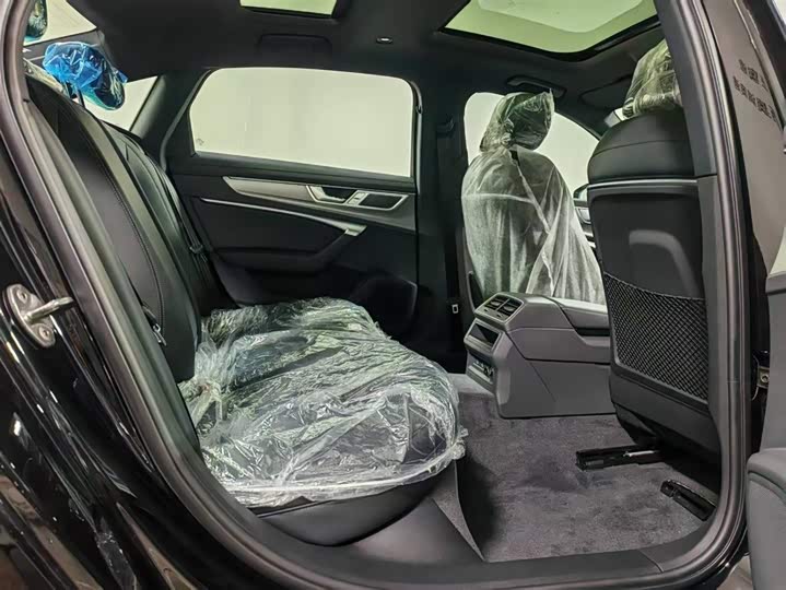 Audi A6L 2026 2026款 40 TFSI 豪华动感型