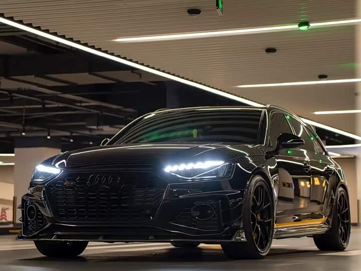 Audi RS 4 2021 2021款 RS4 Avant 暗金版