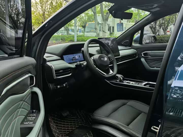 Geely Okavango L 2024 2024款 2.0T DCT豪华型