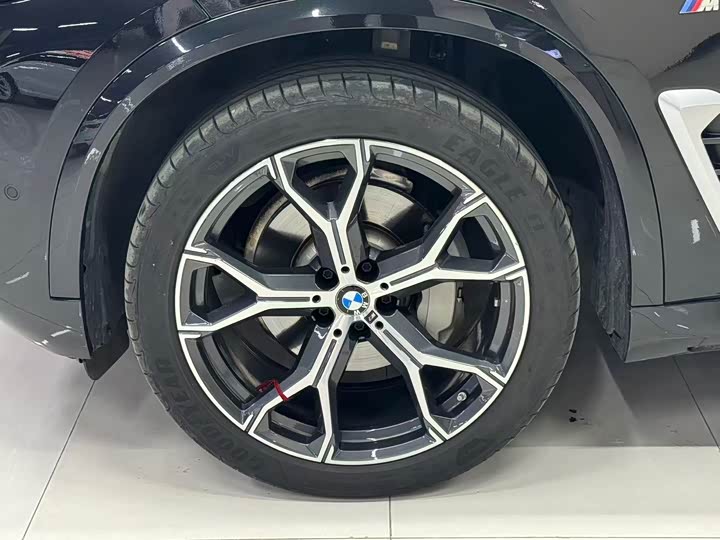 Фото 9 - BMW X5