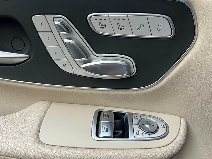 Mercedes-Benz V-Class 2022 2022款 V 260 领航版