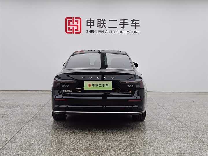 Volvo S90 Hybrid 2026 2026款 插电式混动 四驱长续航智雅豪华版