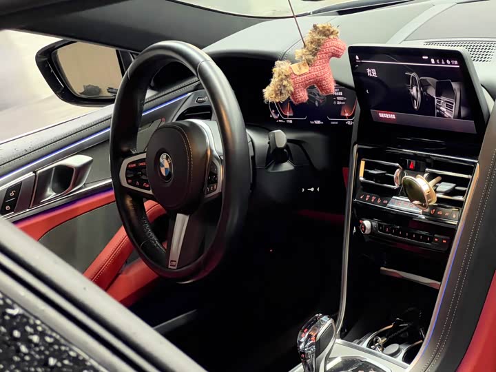 BMW 8 Series 2022 2022款 840i 四门轿跑车 M运动套装