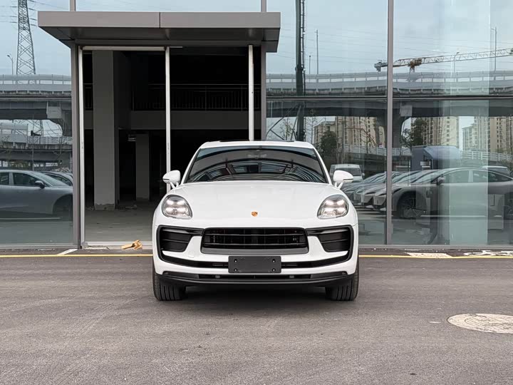 Porsche Macan 2025 2025款 Macan 2.0T 逐梦版