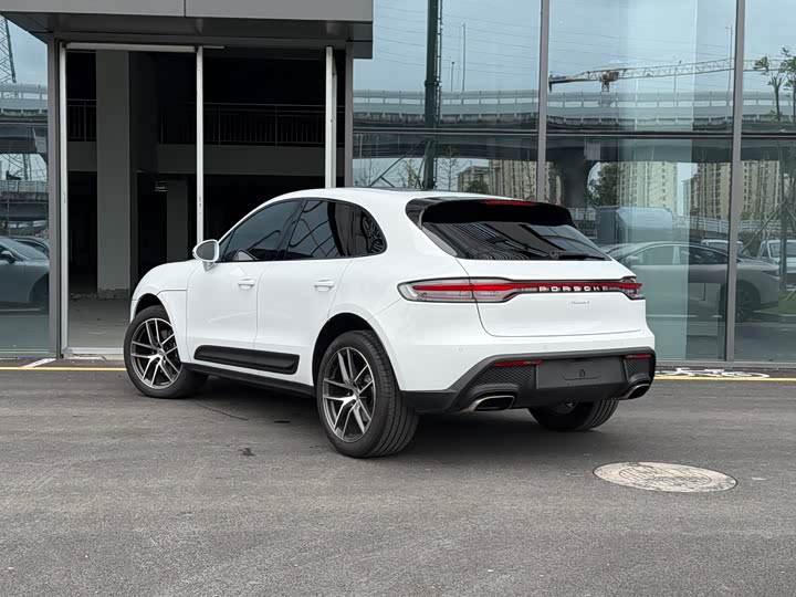 Porsche Macan 2025 2025款 Macan 2.0T 逐梦版