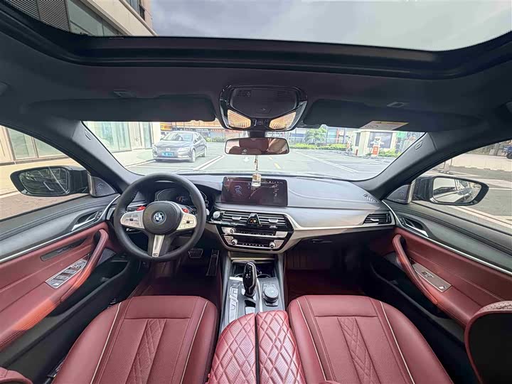 2022 BMW 5 Series Hybrid