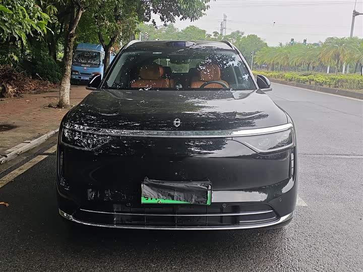 Aito M8 2025 2025款 增程 Max+版 53.4kWh 6座版 (192线激光雷达）