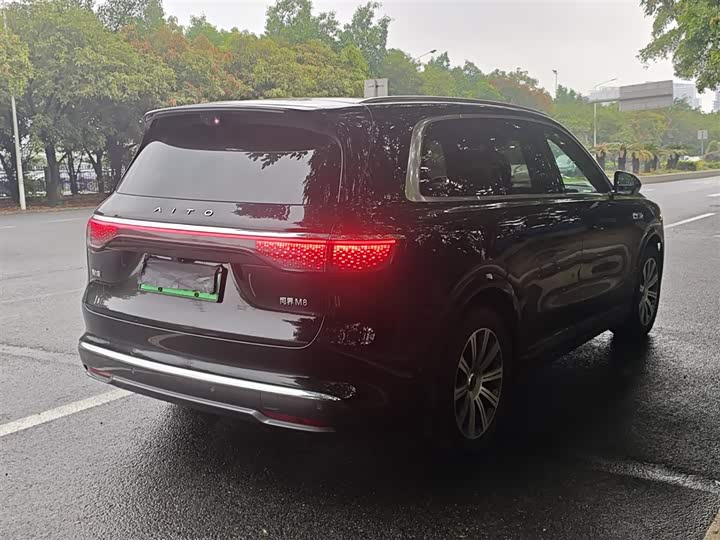 Aito M8 2025 2025款 增程 Max+版 53.4kWh 6座版 (192线激光雷达）