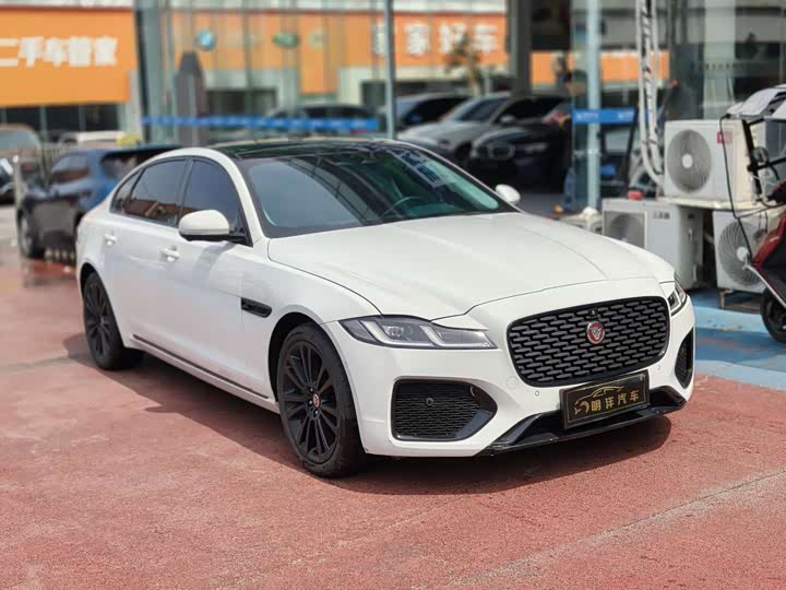 Jaguar XF L 2024 2024款 2.0T P250 两驱尊享豪华版