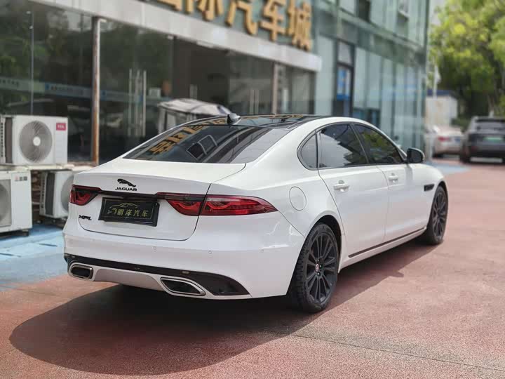 Jaguar XF L 2024 2024款 2.0T P250 两驱尊享豪华版