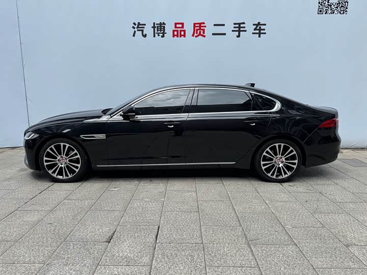 Jaguar XF L 2024 2024款 2.0T P250 两驱尊享豪华版