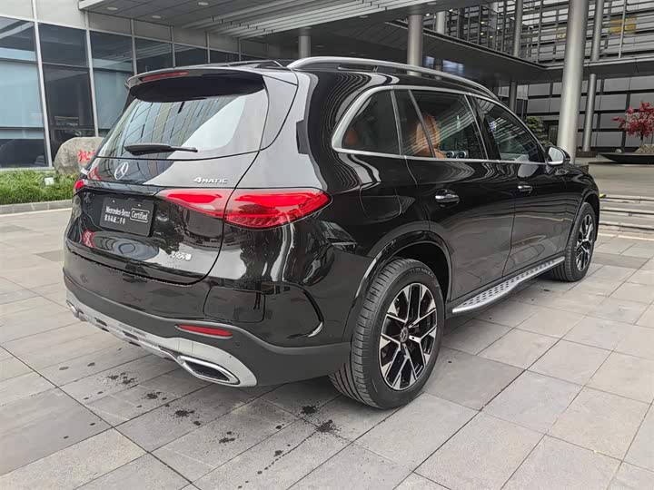 Photo 6 - Mercedes-Benz GLC-Class Hybrid