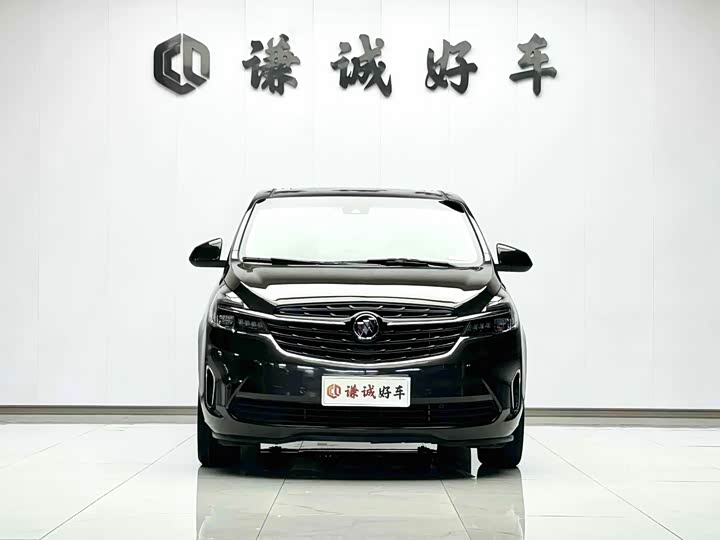 Photo 2 - Buick GL8 ES