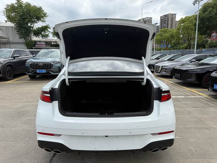 Geely Preface 2026 2026款 东方曜 1.5TD 昆仑版