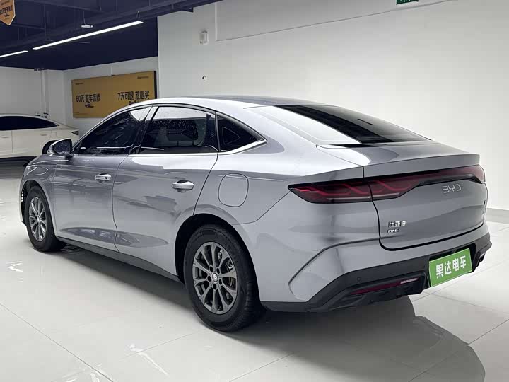Фото 6 - BYD Qin L