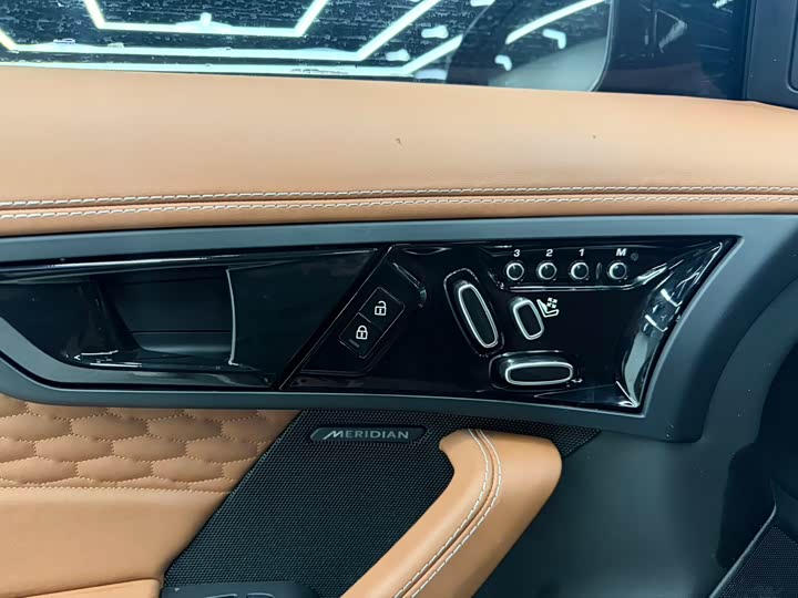 Фото 5 - Jaguar F-Type