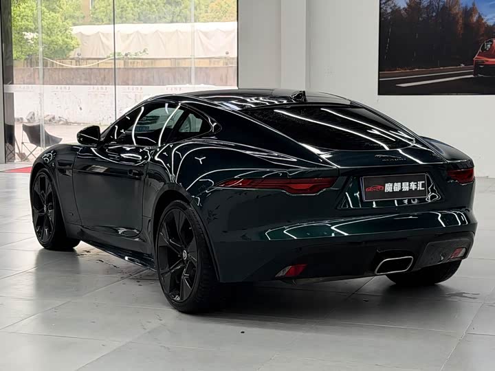 Фото 9 - Jaguar F-Type