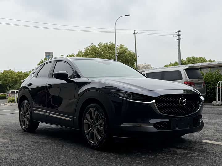 Photo 3 - Mazda CX-30