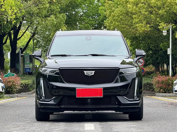 2025 Cadillac XT6