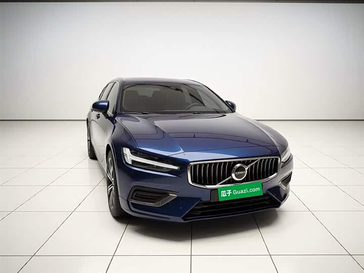 Volvo S60 2026 2026款 B4 智逸豪华版