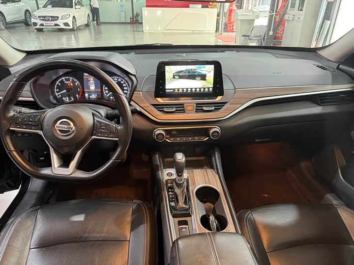 Zdjęcie 7 - Nissan Teana