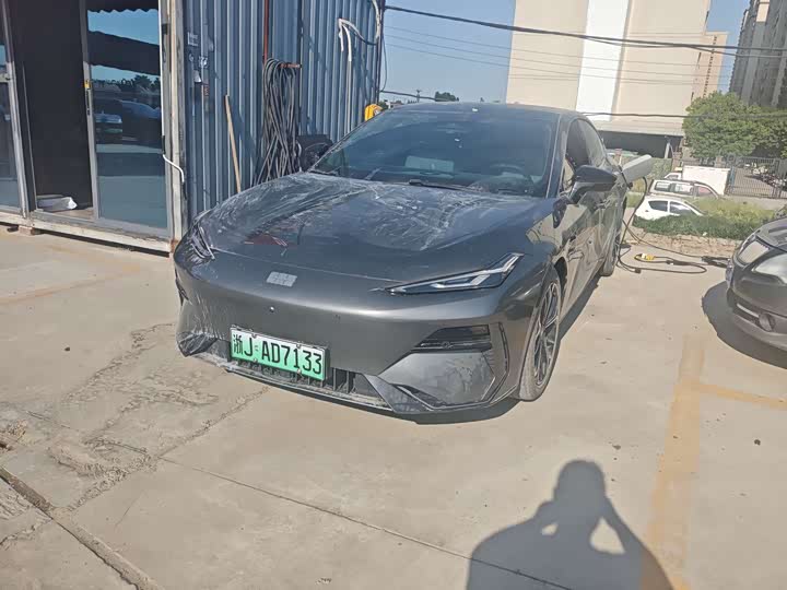 Geely Galaxy E8 2025 2025款 575km 探索智驾版