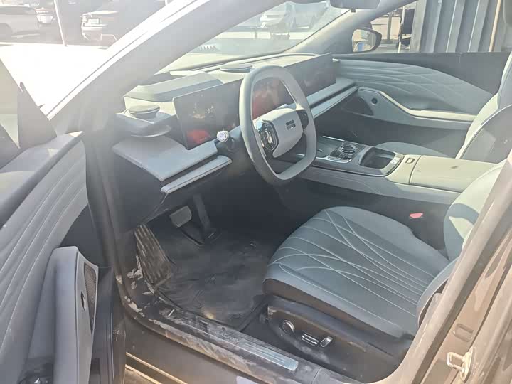 Geely Galaxy E8 2025 2025款 575km 探索智驾版