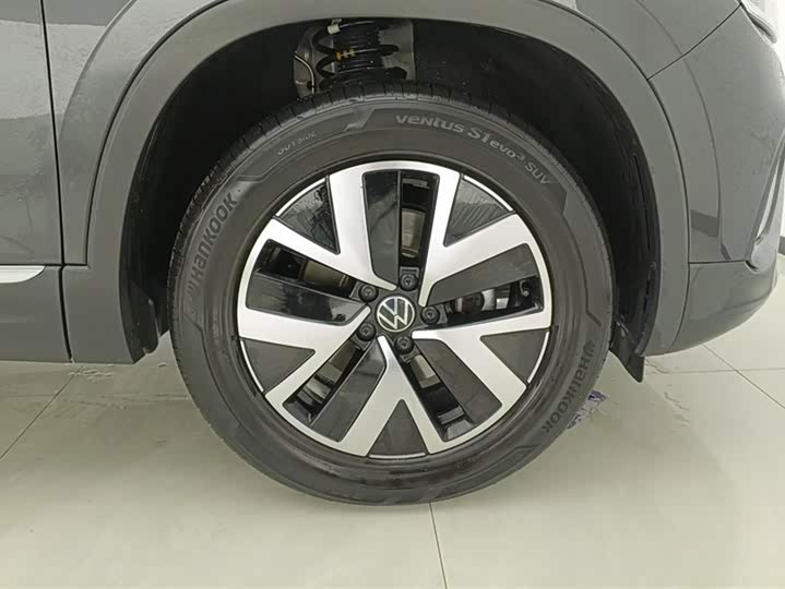Volkswagen Tayron 2024 2024款 300TSI 两驱豪华Plus进阶版