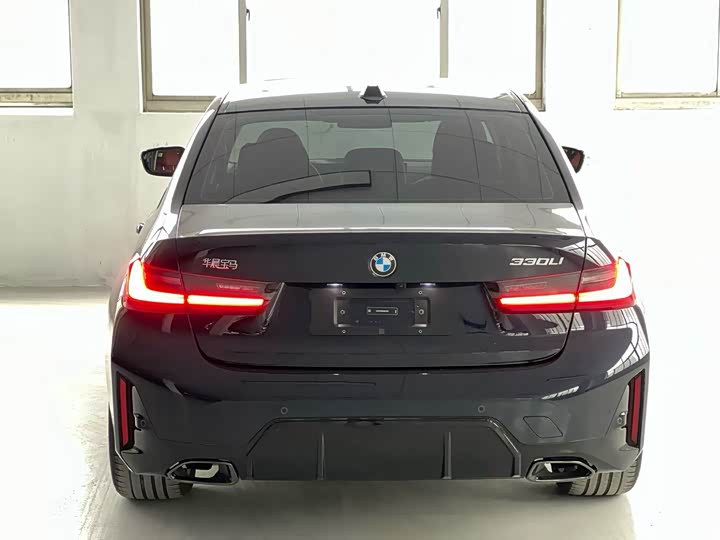BMW 3 Series 2025 2025款 330Li M运动曜夜套装
